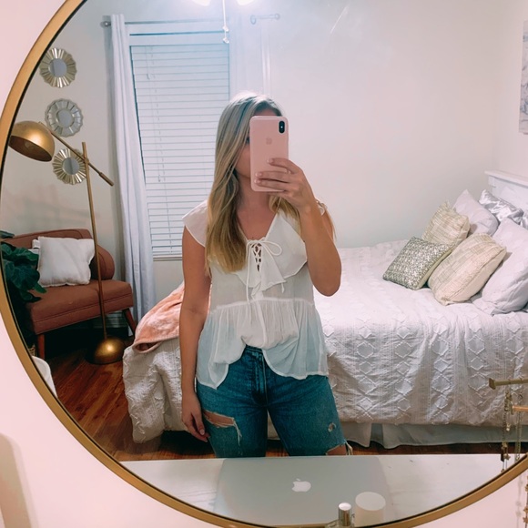 White flowy top! NWOT - Picture 3 of 5